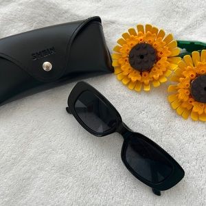 Black sunglasses